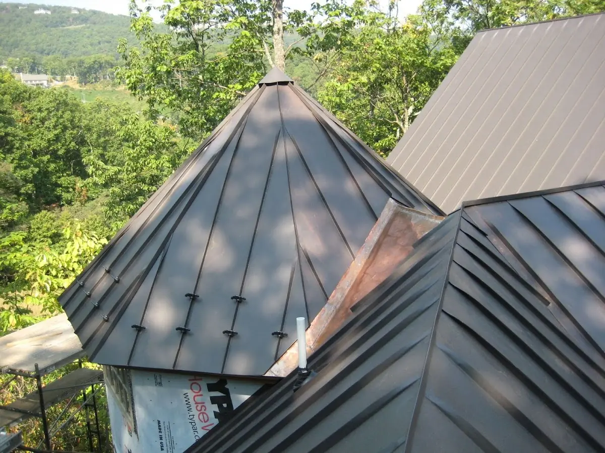 Professional Gutter Cleaning by Craftsman Roofing in Pacifica